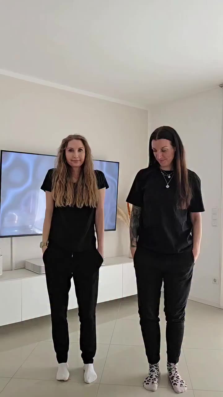 Your sign to get matching workout sets with your bestie. 👯‍♀️ Cute enough for…