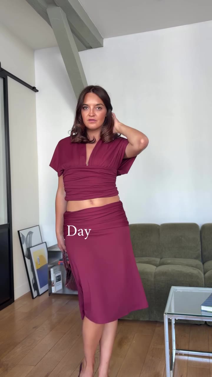 Day and night outfits 🍂🍇🍷☕️ Deux looks de transition vers l’automne avec…