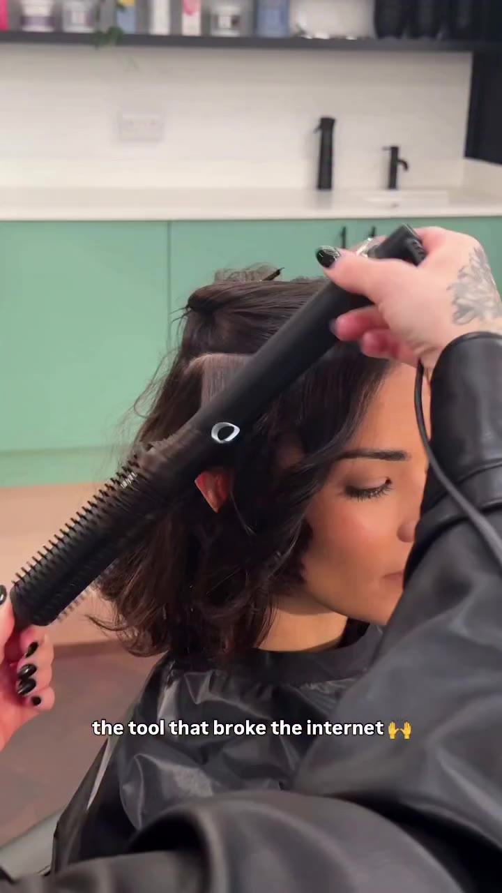 For the volume girls 🙌 ghd rise makes that big, bouncy, just-done hair feel…