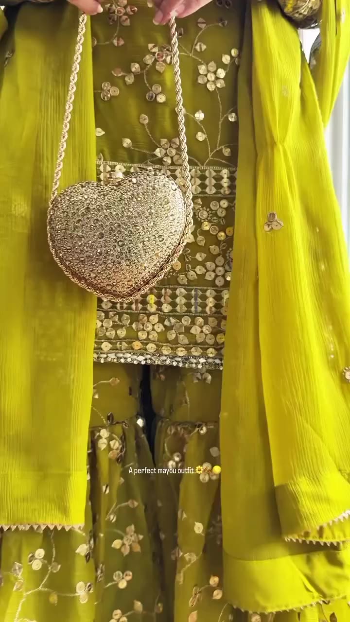 Serve tradition with a modern twist . Mehdi-olive is that perfect 3-piece look…