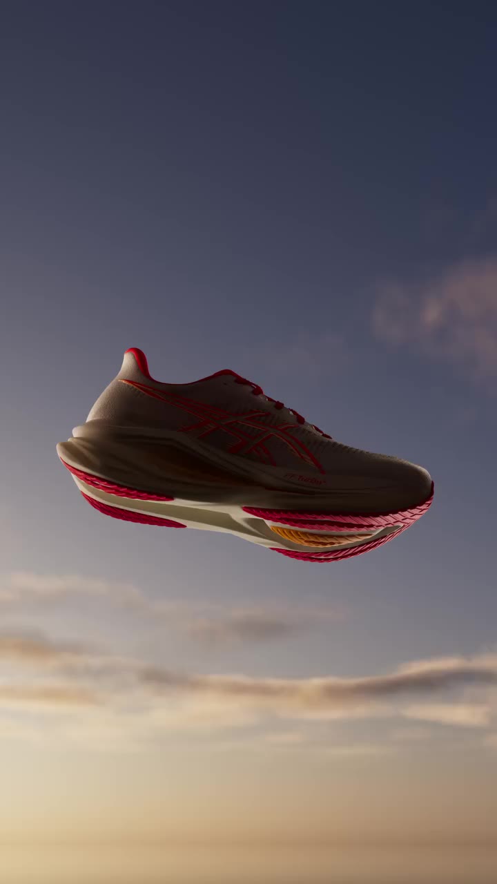 Experience lightweight bounce and propulsion with fork-shaped ASTROPLATE™…