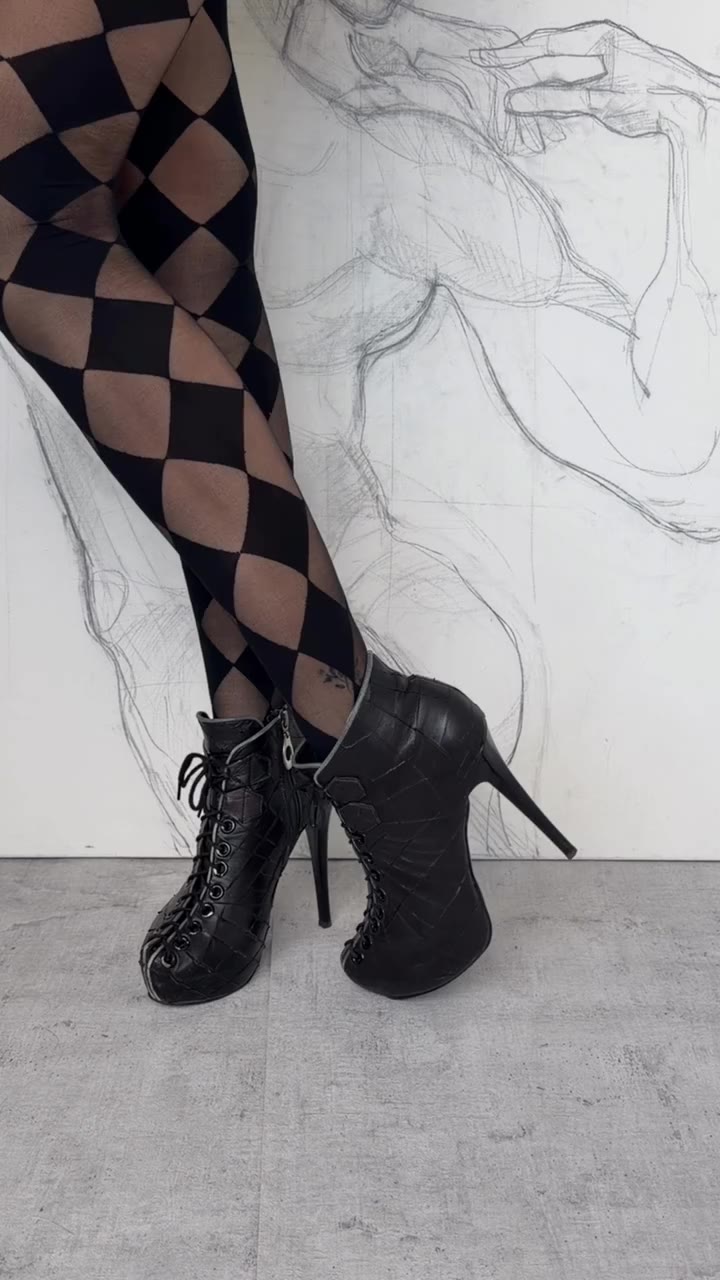 ALL SHOES ARE AVAILABLE NOW ON WEBSITE LINK IN BIO