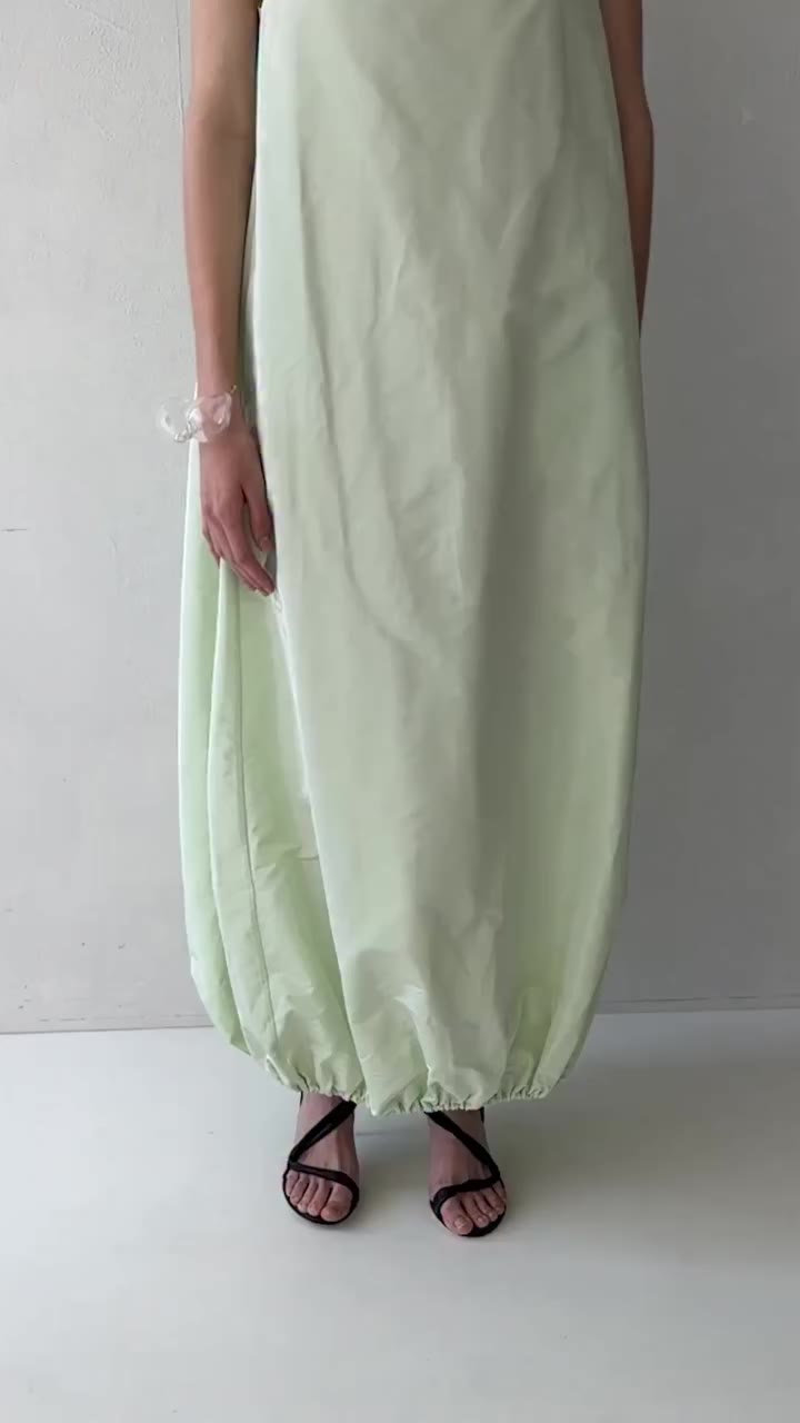 Pistachio musing, the twist and drape of crisp taffeta and a new season event…