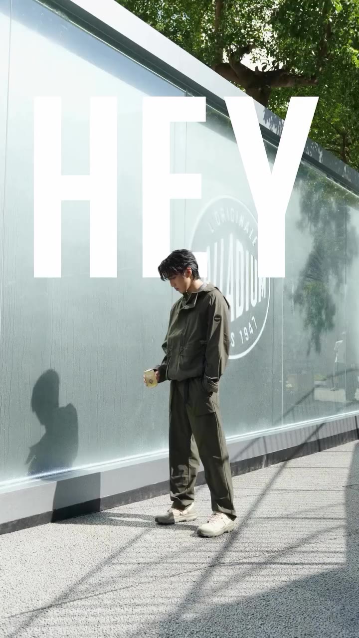 欸不是!!! 婁這穿搭太帥了吧😎 讓我放大看看… ft. 婁峻碩 @shoumethemoneyxx 🥾OFFLITE科技聯名防水鞋…