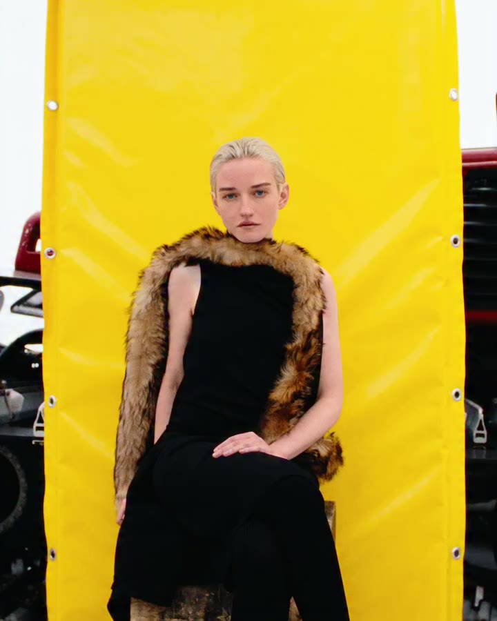 Join us in-store to discover the Fall Winter 2026 women’s and men’s…