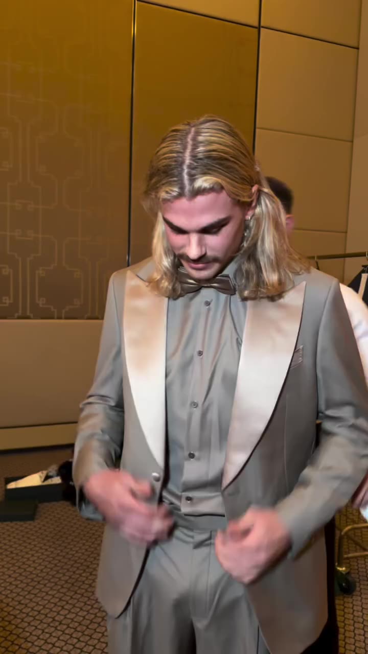 The one, the only, Bailey Smith. 😎 Obsessed with his beige tuxedo. Stoked to…