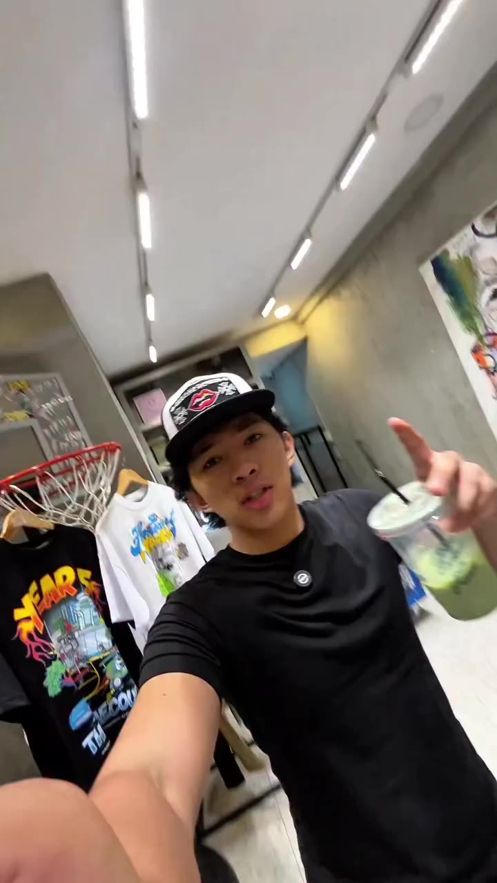 Shopping lang pag monday #fashion #outfits #streetwear #explorepage