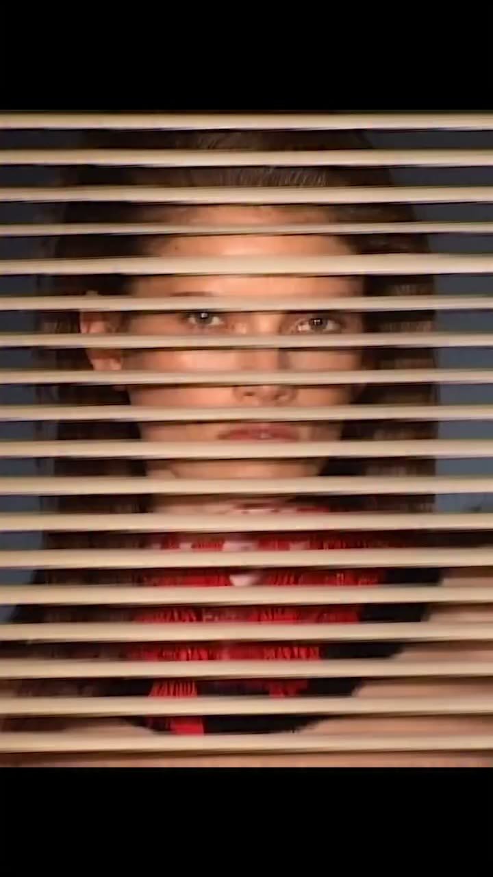 👀 W I L D A 👀 @wiildarubin plays peekaboo for @16arlington Creative…