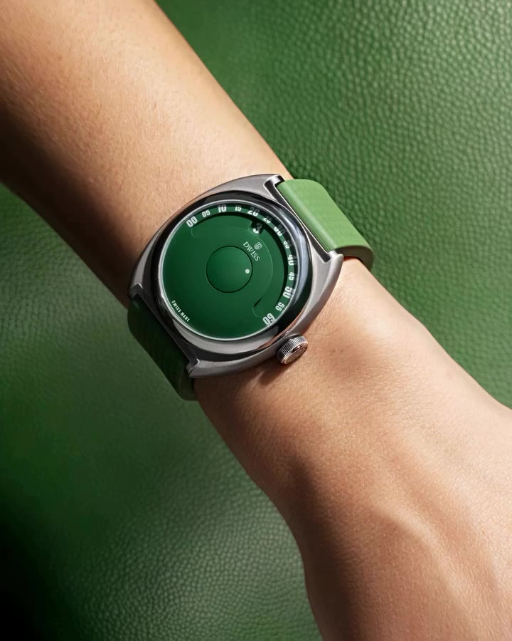 There are days when a glance should slow you down, not pull you away. The S1…