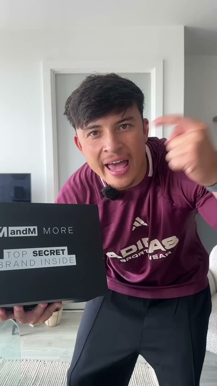 Shhh 🤫 @domhadley_ has a secret to tell you 👀 @paydaypickups