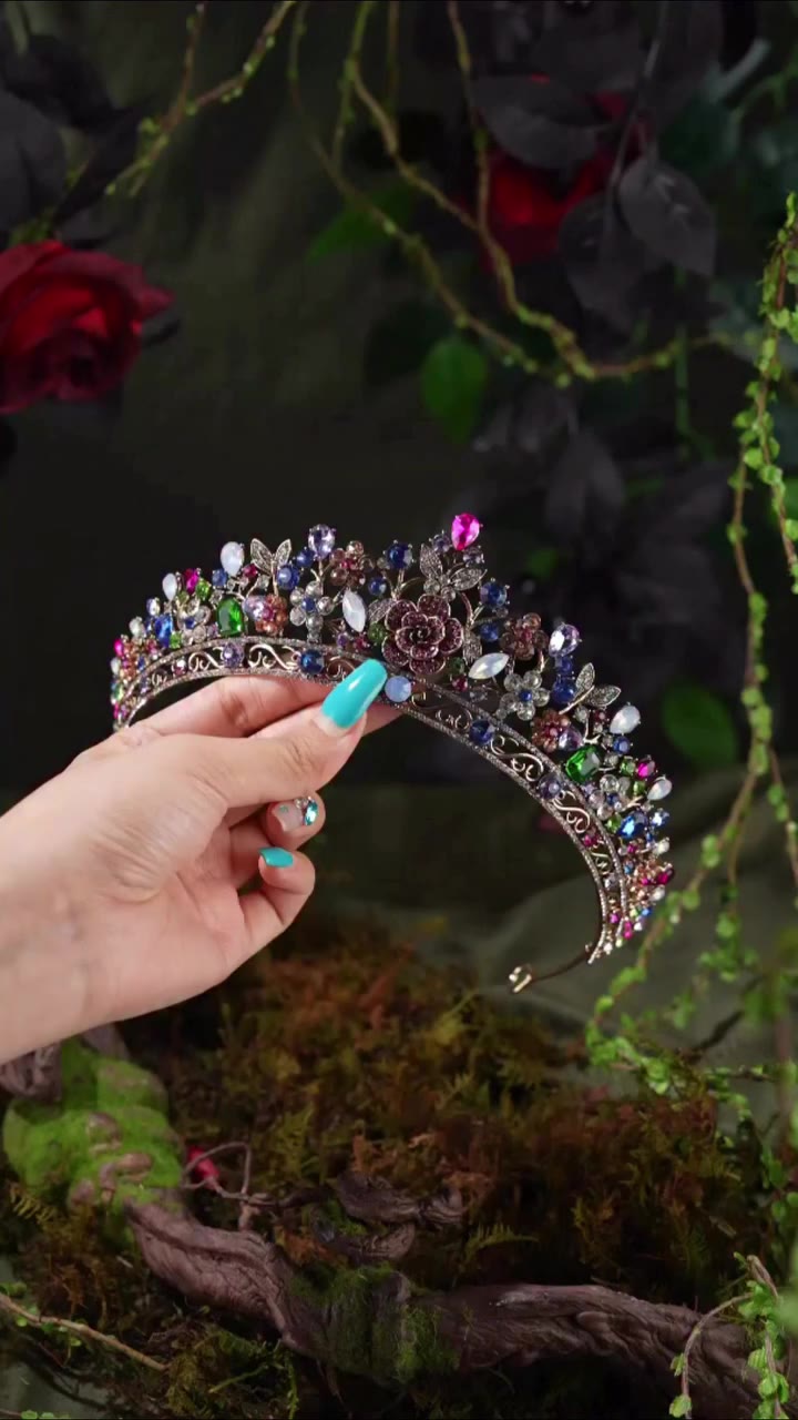 SV Moon Bloom Flower Crown Moon Bloom captures the quiet beauty of a secret…