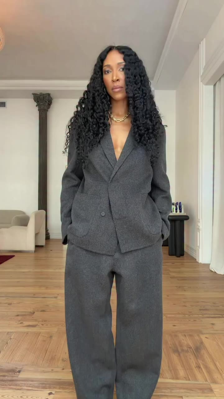 And I sport fly shit, I should win an ESPY