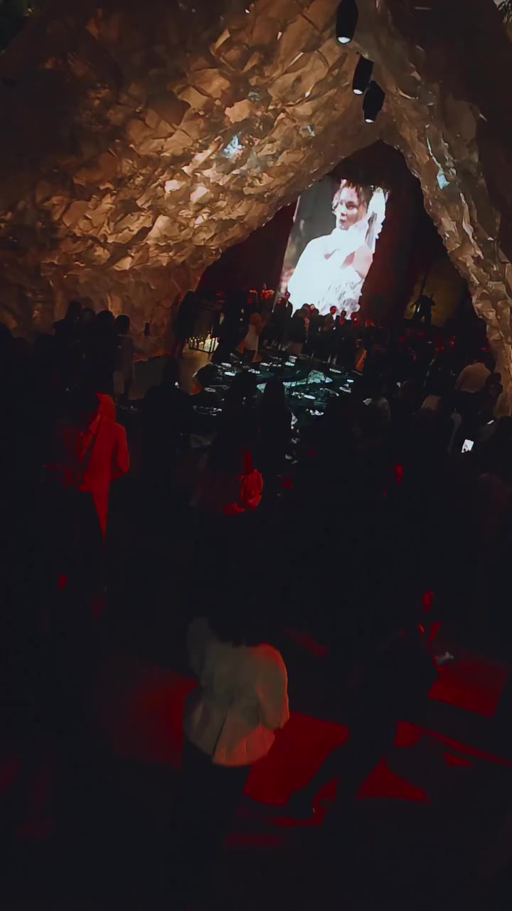 RARA AVIS BRIDAL FASHION SHOW 2027 Video: @aliev.video @elenashvaiko_photo…