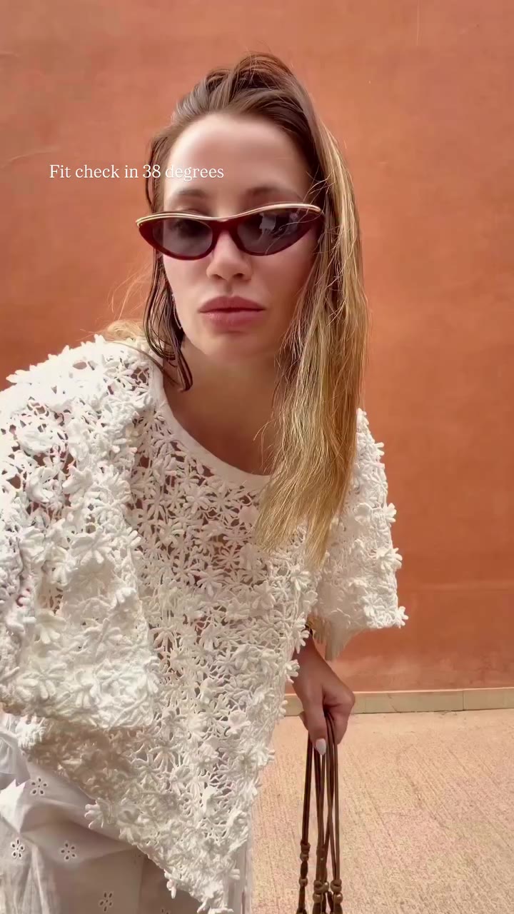 38 degrees but always keeping cool in @ellesasson