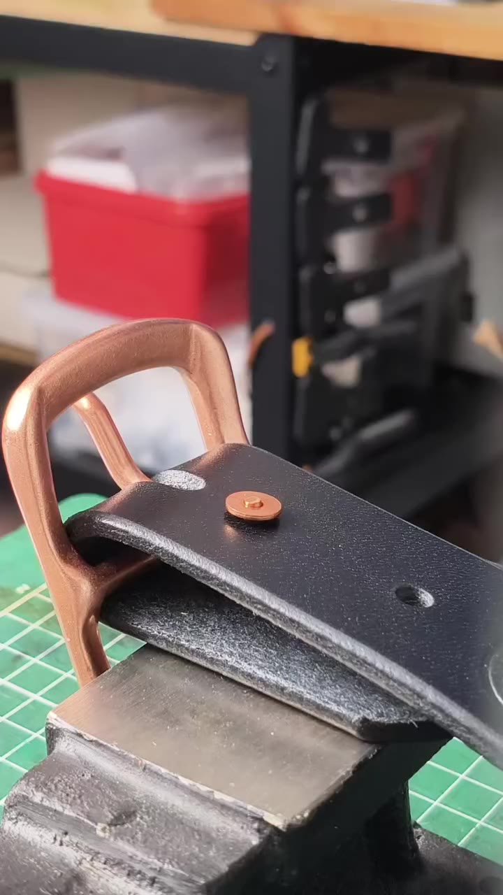 WARNING: Not ASMR! 😂 But this is how I attach the old school river and burr…