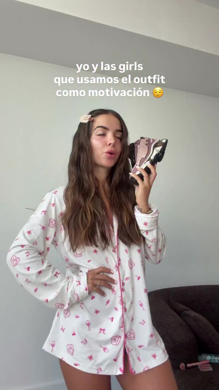 estrenar outfits de gym es considerado mi mayor placer hoy en día 😂 spf…