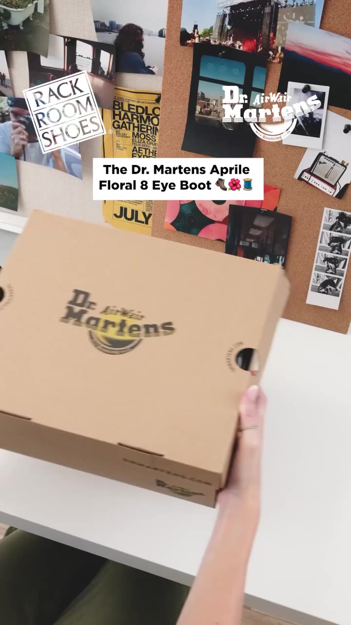 Unboxing something extra cute today….floral boot reveal. So obsessed…