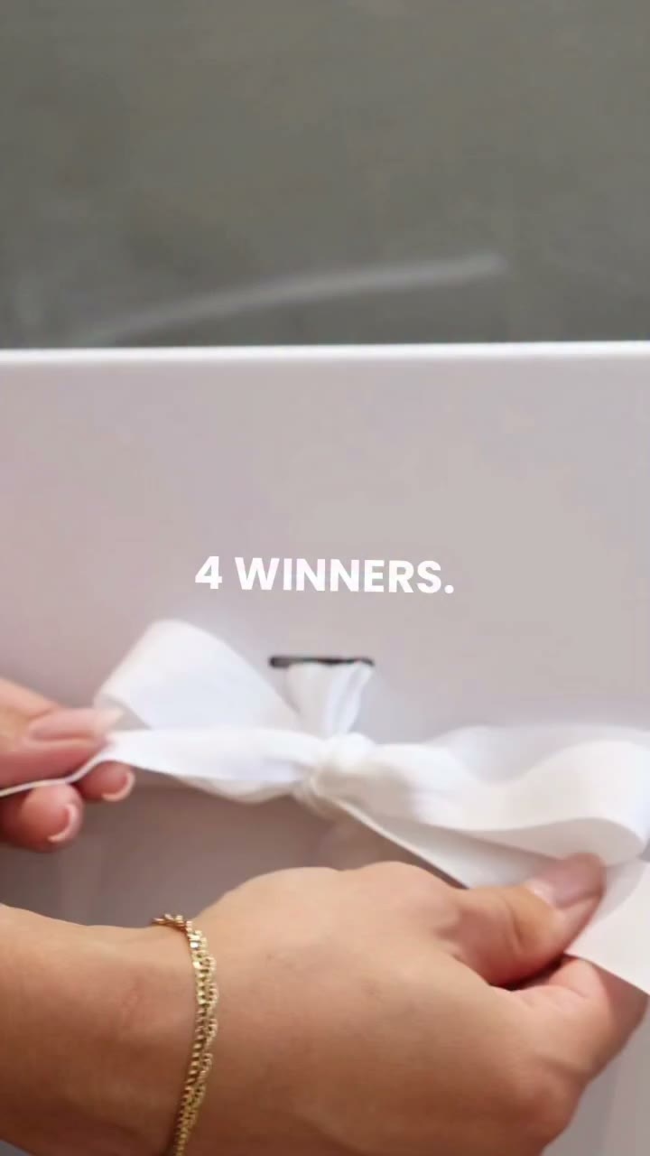 ✨ THE SMART SWITCH ✨ We’ve got our 4 winners! 2 incredible salons + 2 talented…