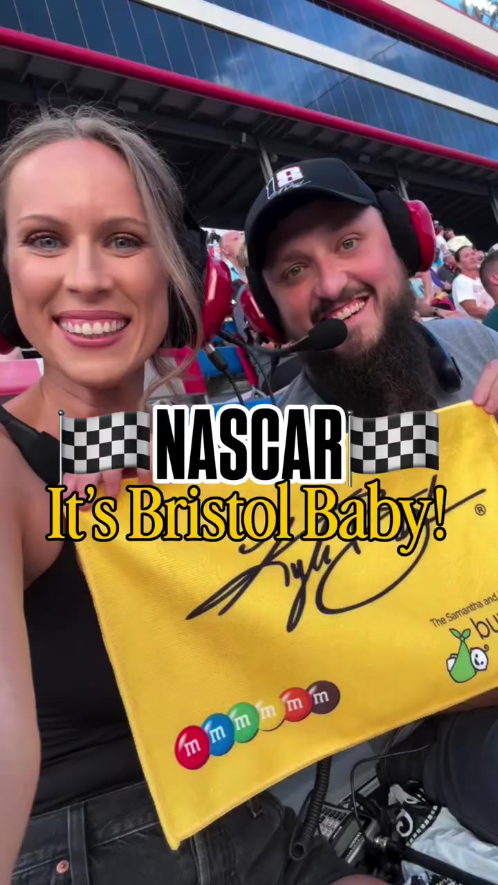 This one was for Rowdy!🤎🏁 • Our first time in Bristol & @itsbristolbaby was…