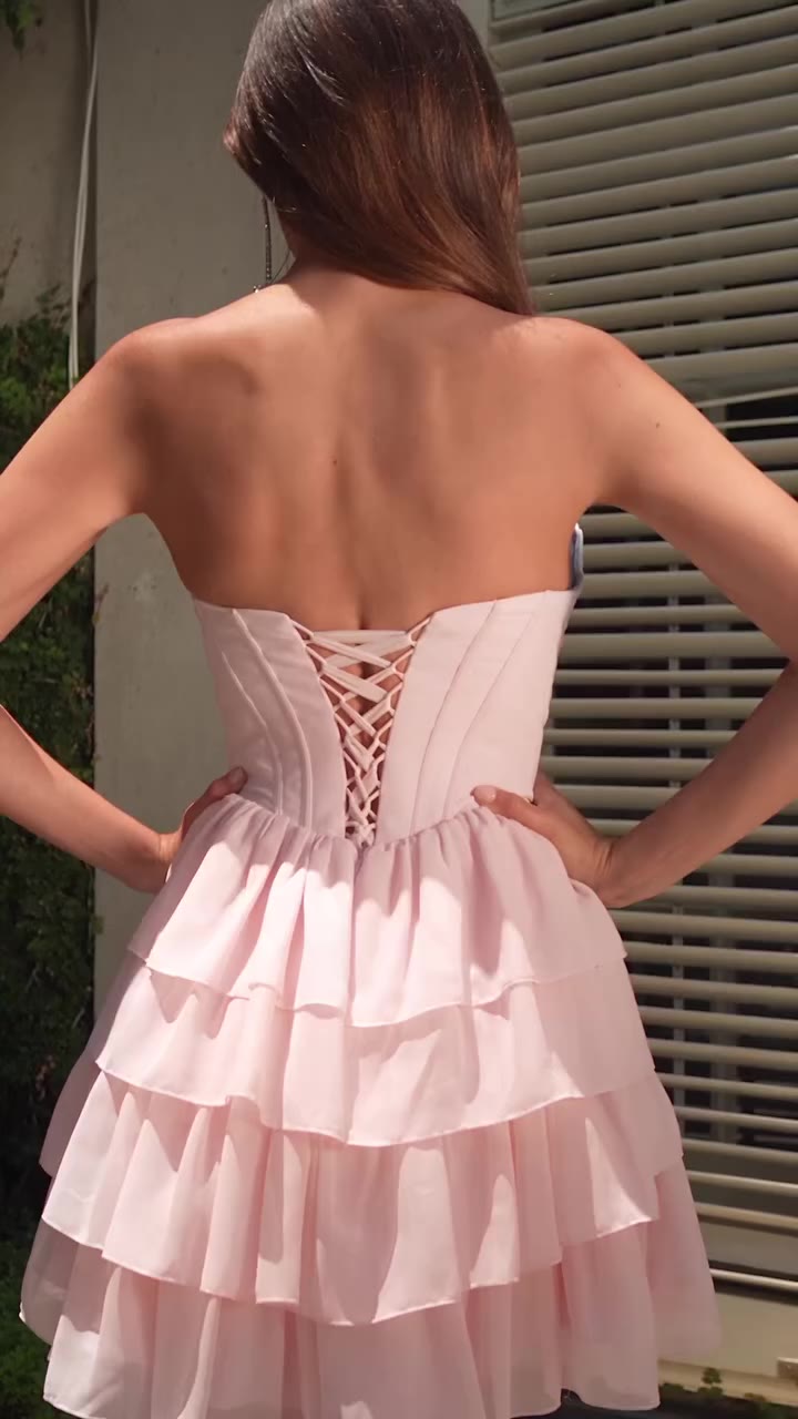 Pretty in pink, with a little extra romance. 🌸 Andrea & Leo Style A1521 is a…
