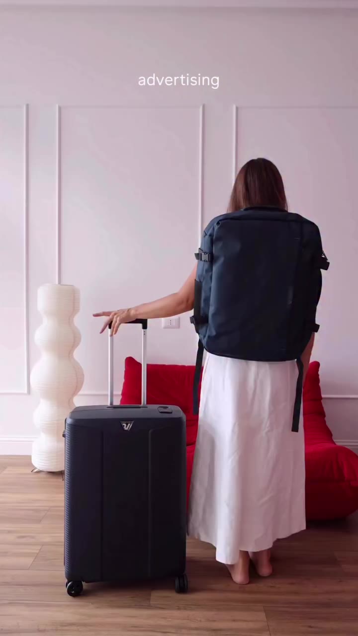 Adv | @roncato_official Travel Look, perfectly matched! Si riparteee in…