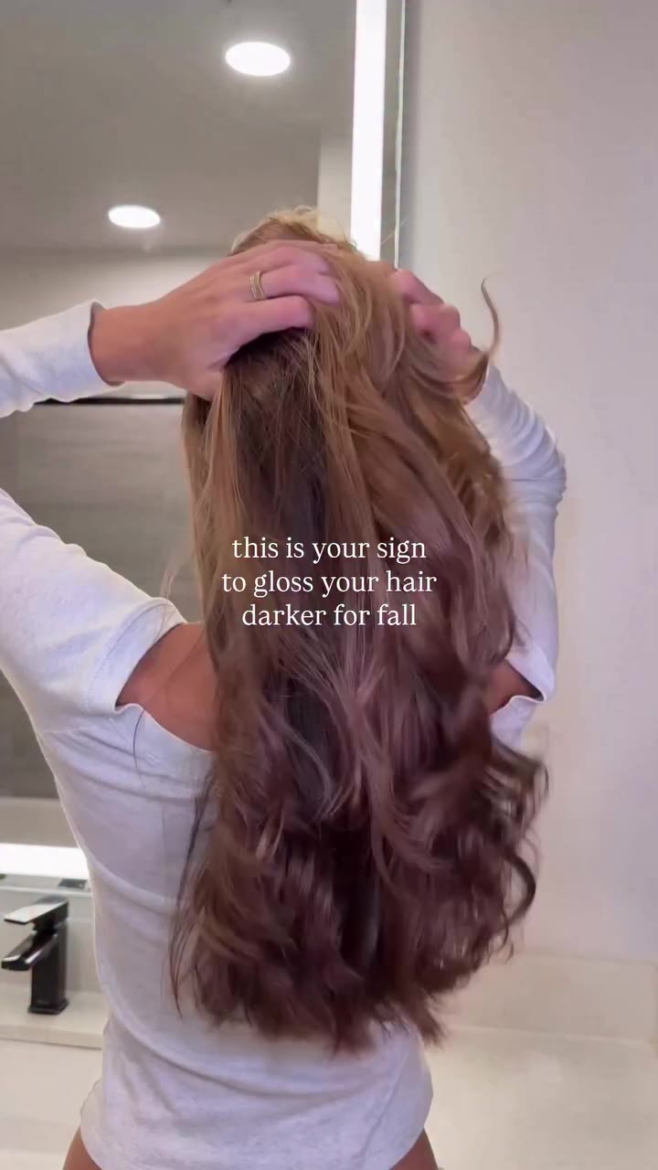 Looking to tone down blonde tones while staying in your level family? Smoky…