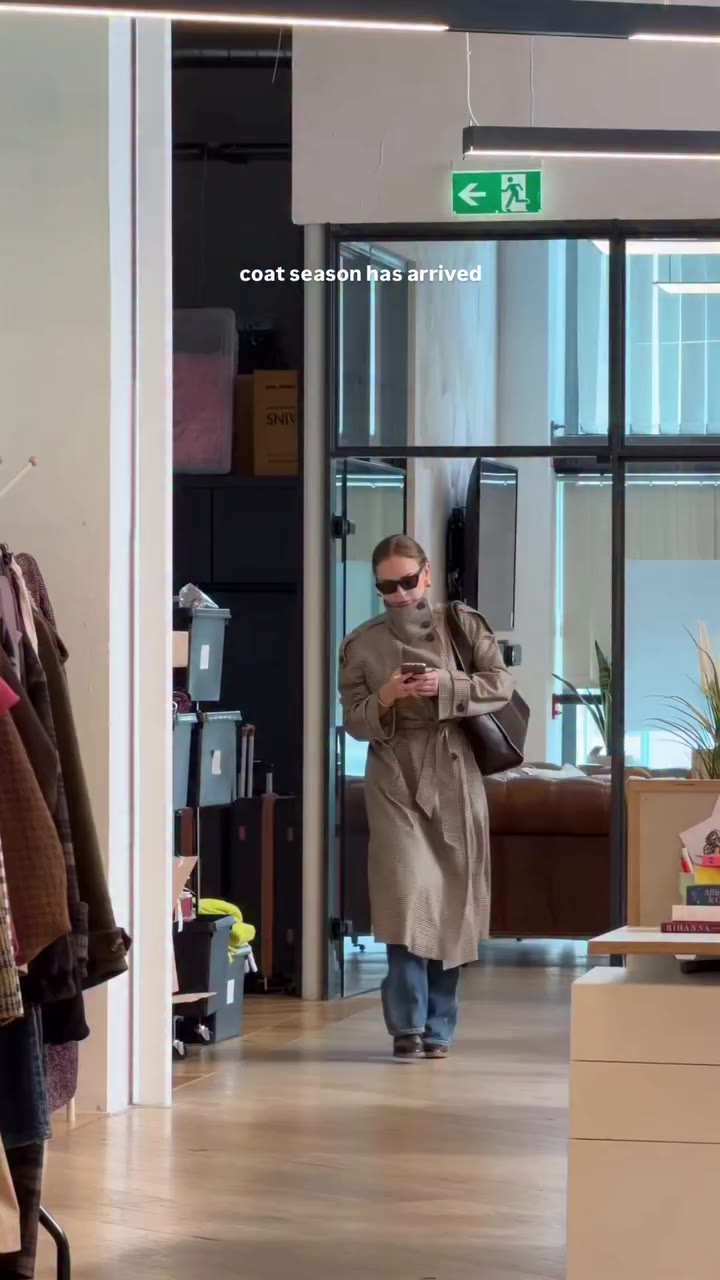 How it feels walking into work when you’re wearing the Lottie Trench Coat 🤎…