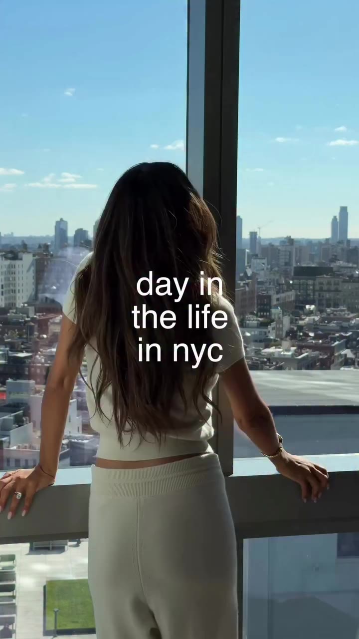 AD A typical day in NYC 🗽💋 Beauty: Prada Infusion d’Iris Eau de Parfum and…