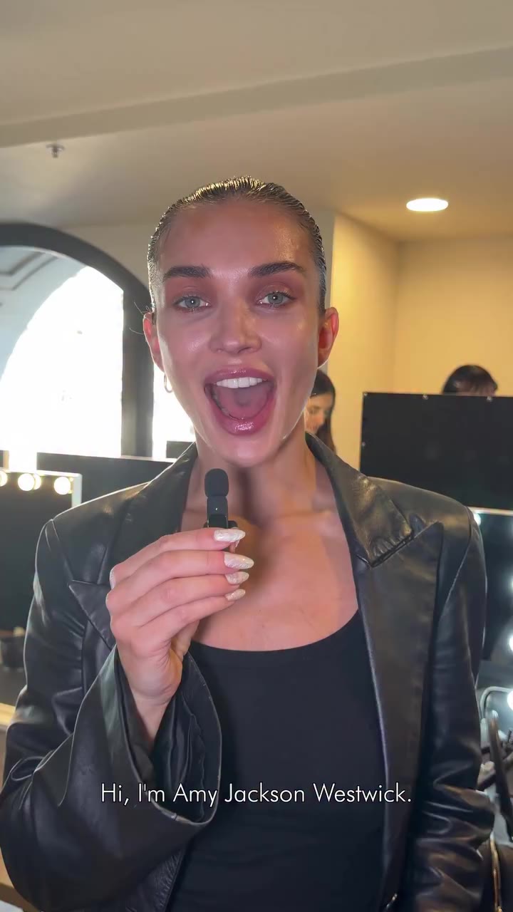 Come to the @dipetsa show with the beautiful @iamamyjackson 🖤 Wet. Glossy…