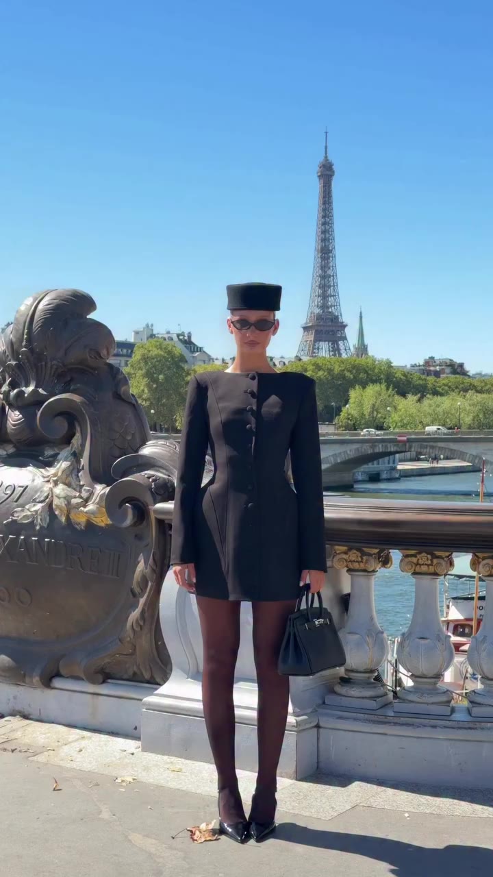 Walking through Paris x @babyboofashion latest Campaign ✨