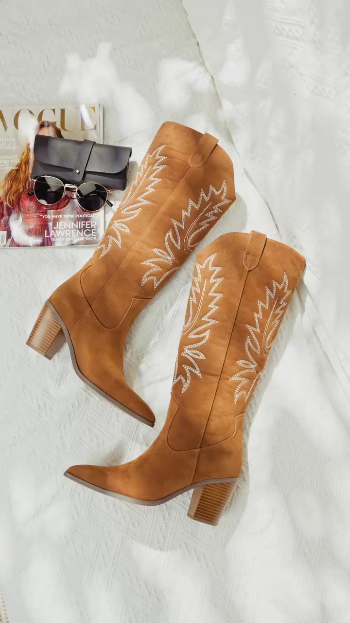 Your closet needs one more pair of western boots⁠ ⁠ Shop Delilah Western Boot…