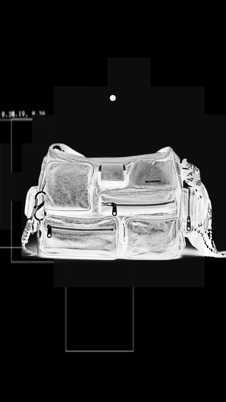 everything I fit in my @balenciaga Superbusy bag 💼… it holds so much and…