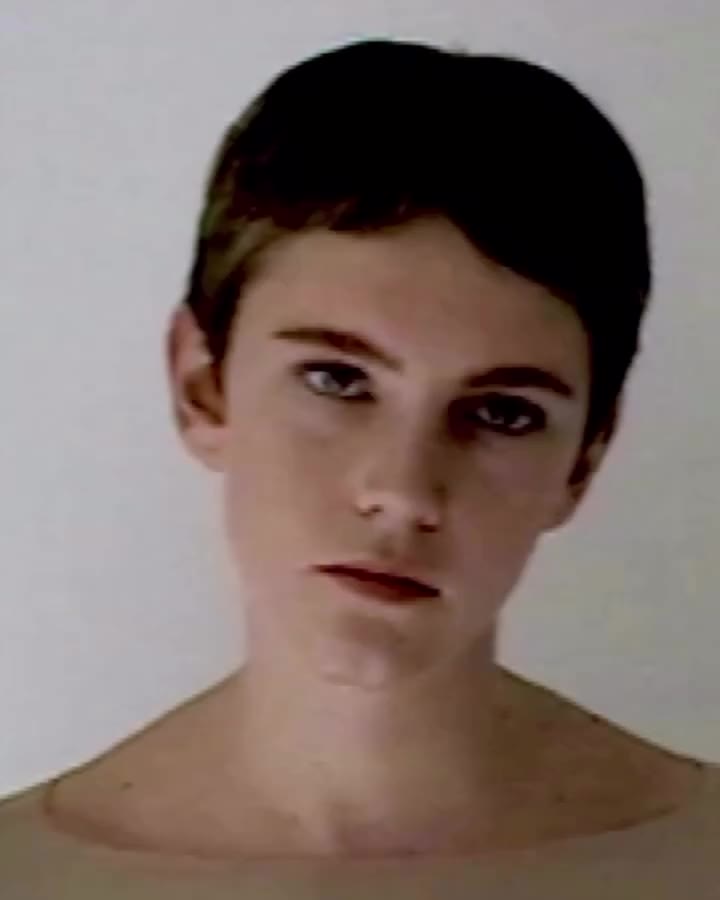 ERIN HUNTER for JIL SANDER SS27 TEASER SHOW @jilsander Model - @erinhunterrr_…