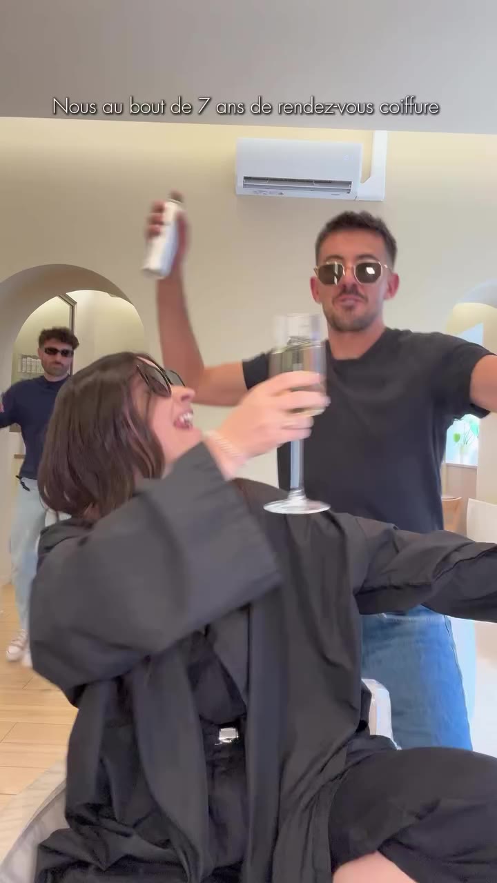 La relation coiffeur-client après 7 ans : légèrement évoluée 😂 #labonnemaison…
