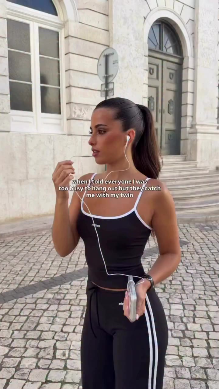city girl season has entered the chat 🏙️