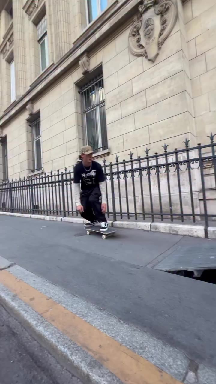 Paris Pilots II 🏁 @shrimp.blunt.lascar @santiagovalduga @0223ze @remy_tav…
