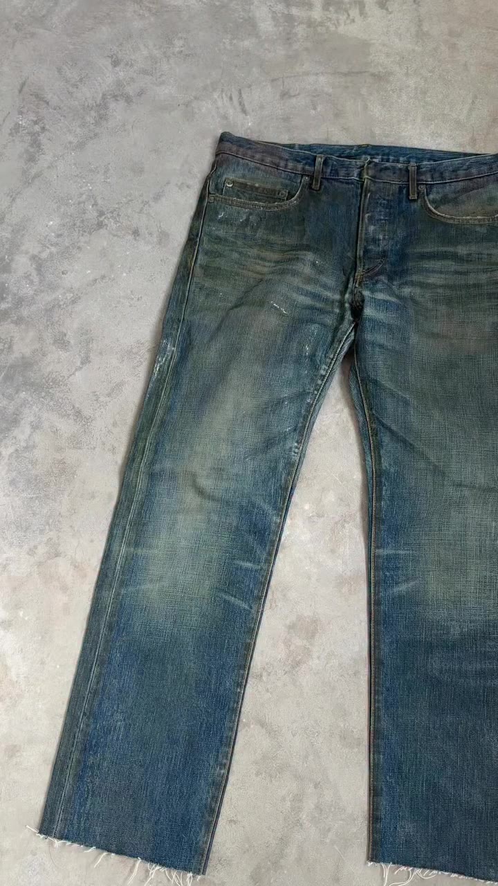 $3,000 Dior Luster denim with claw marks. 🐈 A year ago, these were sitting…