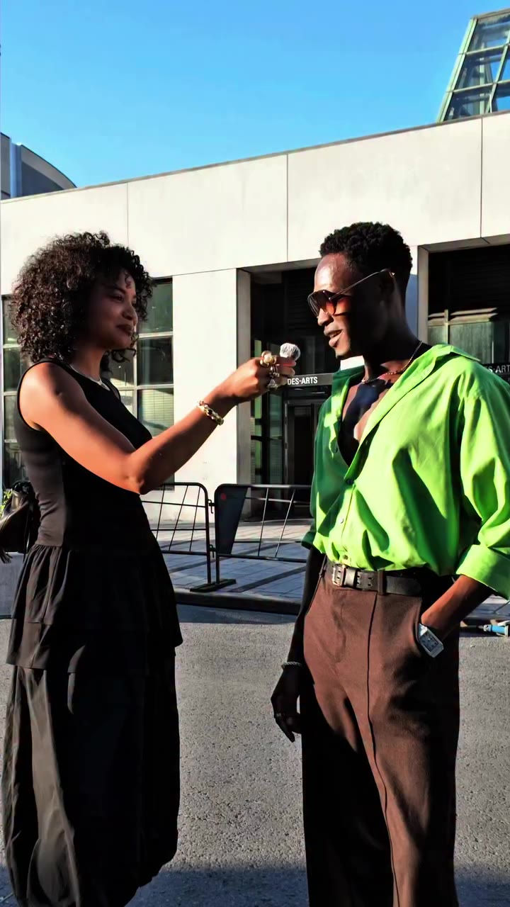 J’ai rencontré @ilusxilunga Je lui ai demandé comment il décrirait son style…