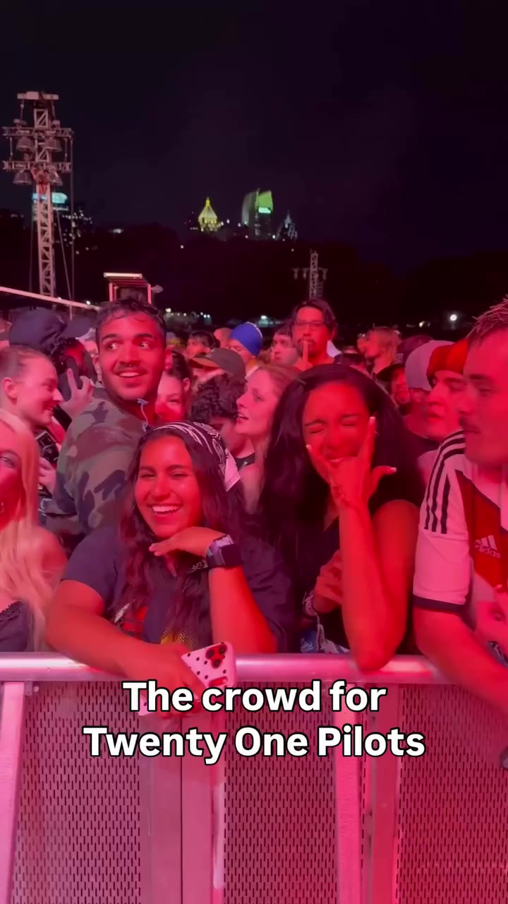 Tens of thousand flocked to @shakykneesfest this weekend for its second year…