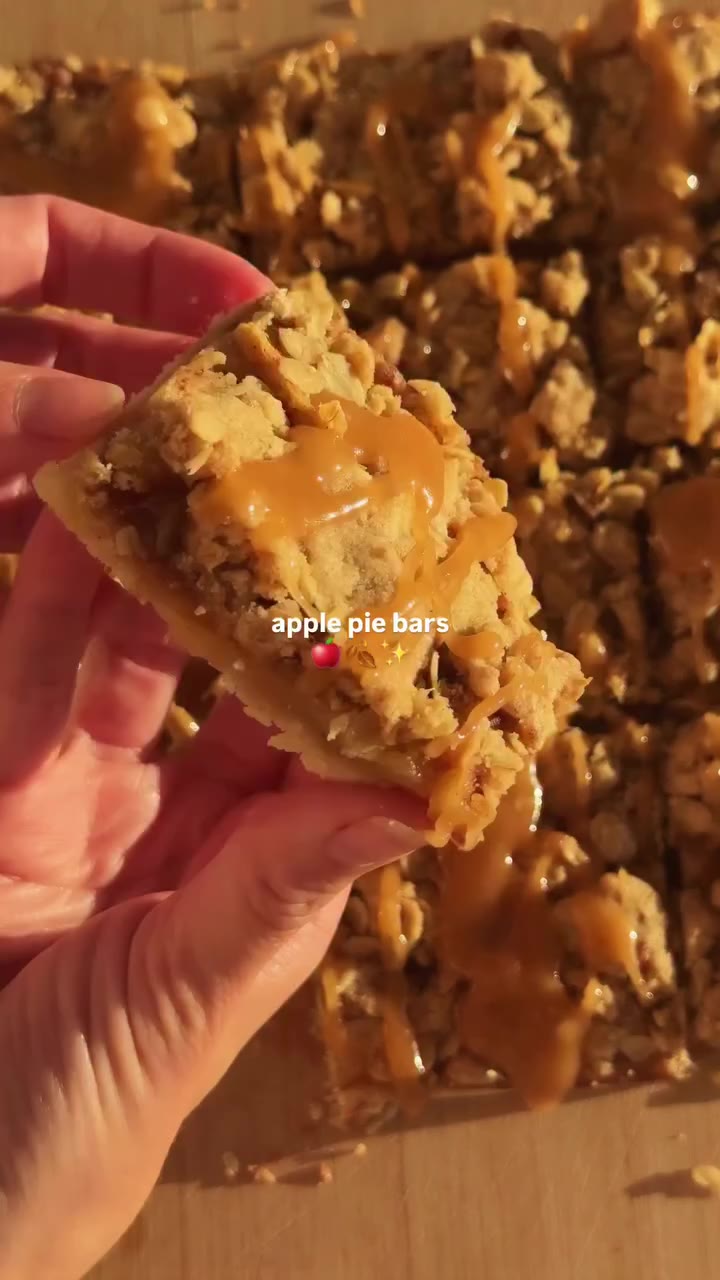 Comment APPLE for recipe!✨#applepie #applerecipe #fallbaking #explorepage…
