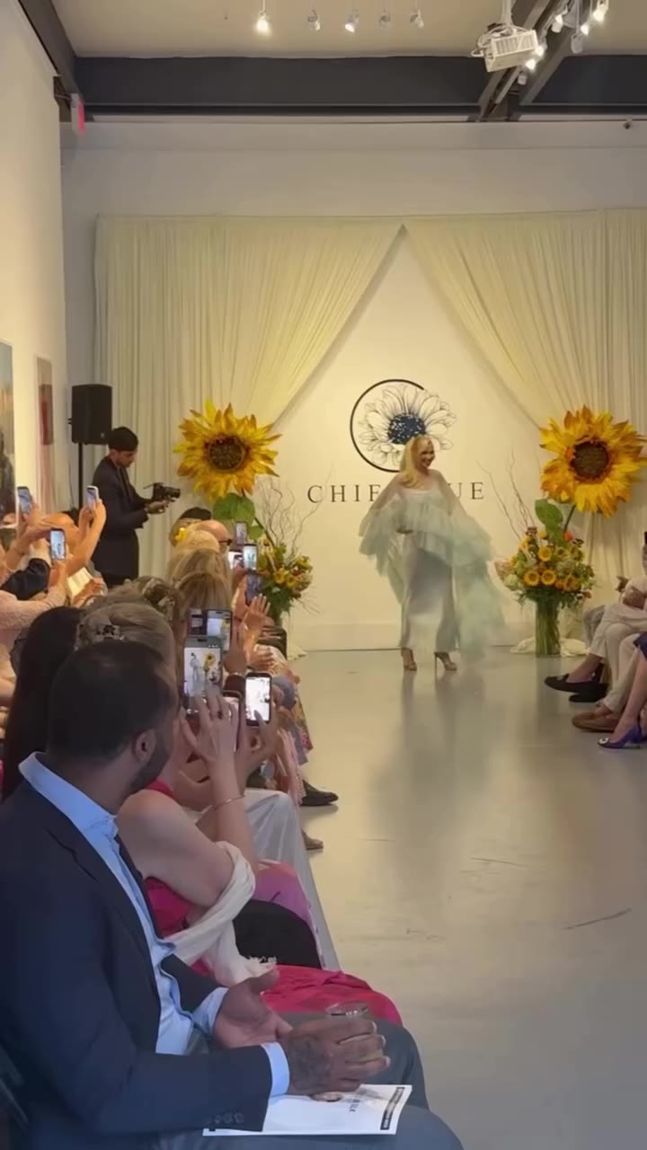 Confidence takes the runway. ✨ During CHIFFIQUE’s Unveiled in Silk at New York…