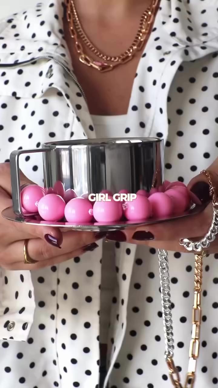 just carrying the essentials x ✨💗