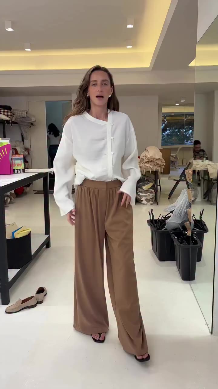 Our Mía pants, dropping wendsday with a little twist. Two pants in one?