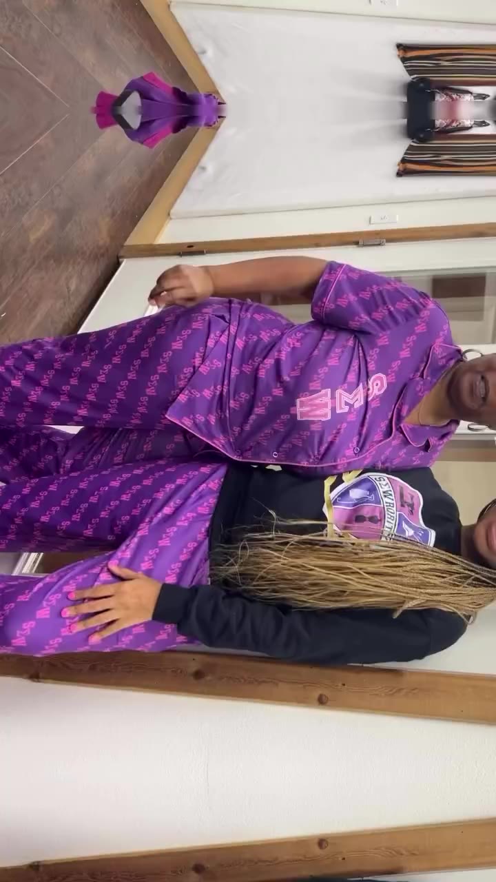 Happy Monday💞💜 My SewNola girls was all so at the Sewrority Retreat💜💞…