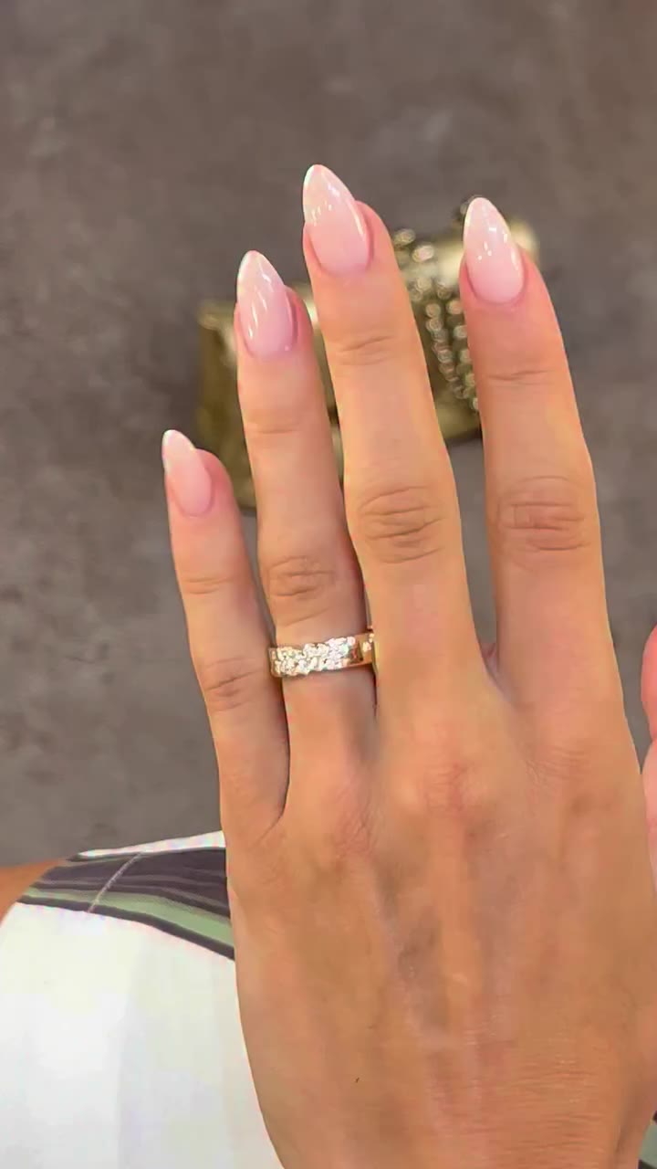 Cluster on cluster stacking ✨✨✨ Our Arielle accented halo + James clustered…