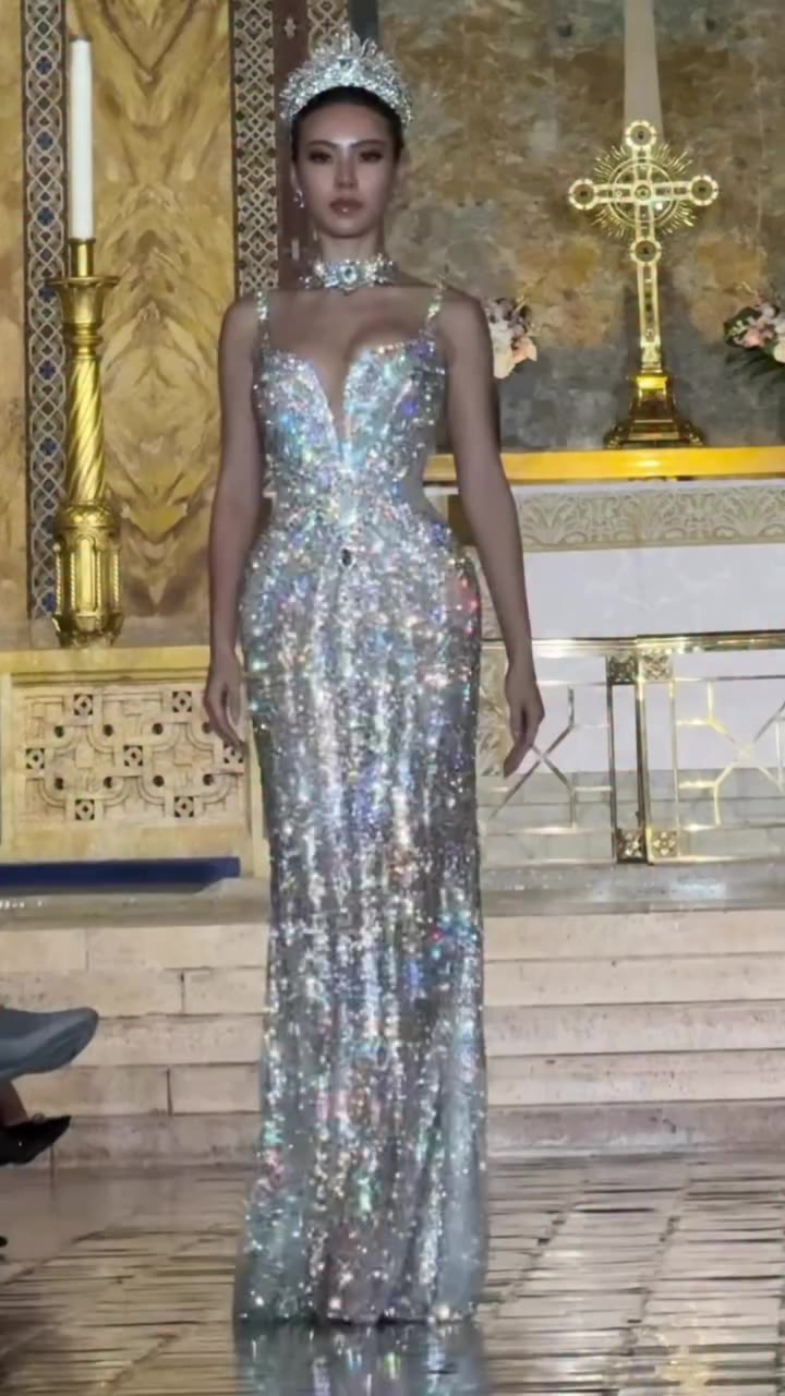 Leo Almodal Fashion Show featuring @sabwng wearing @leoalmodal crystallized…