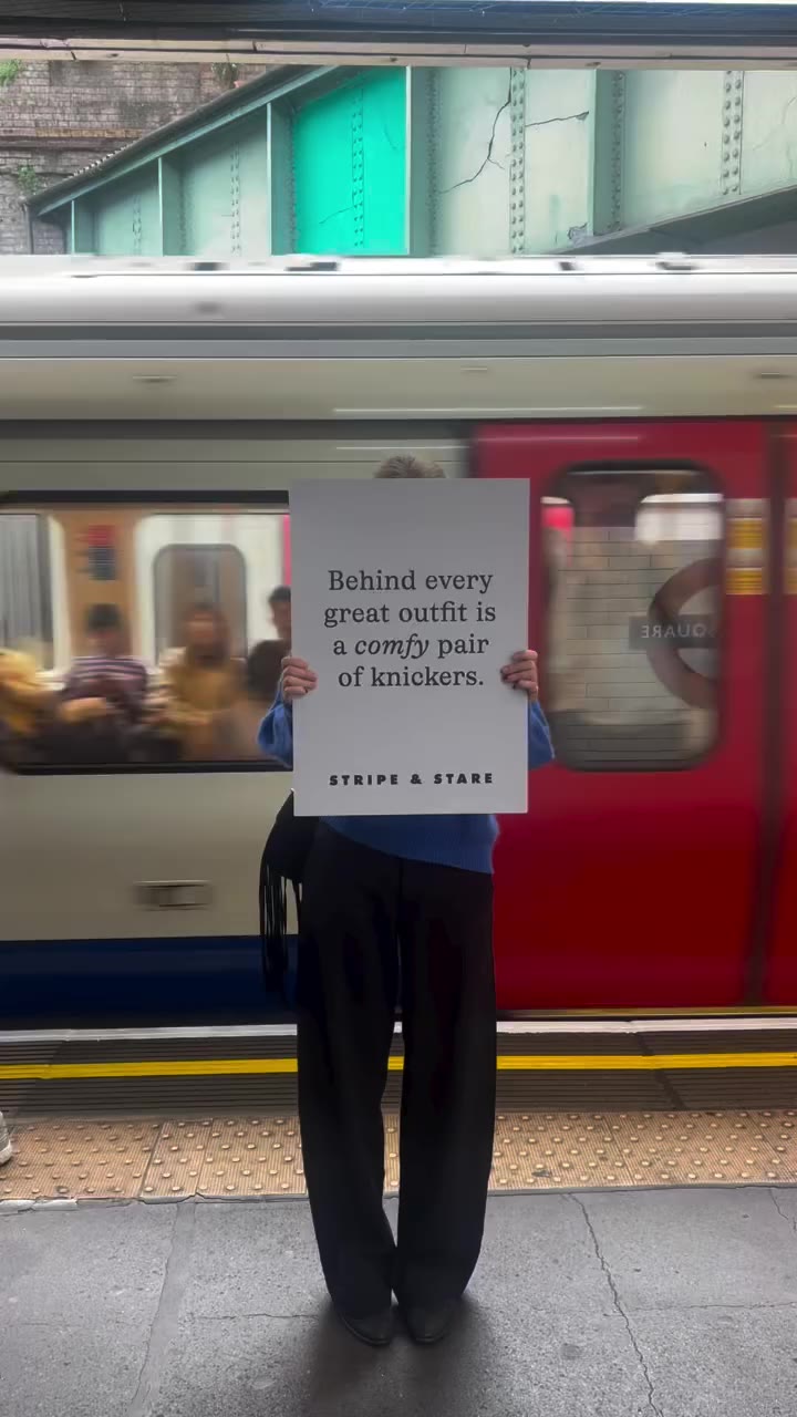 #LFW but make it comfortable 📣 We brought the knickers straight to the front…
