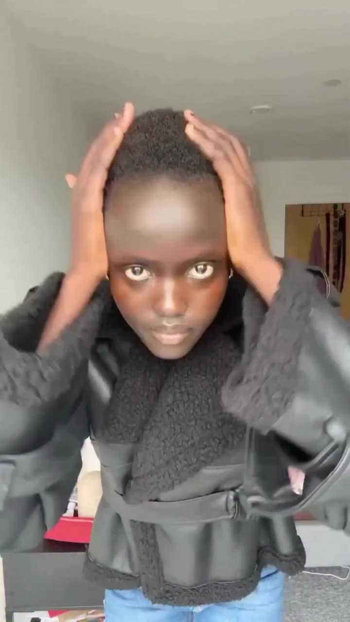 Yar Aguer (@yar.aguerr) goes backstage with @modelsdot giving us a glimpse…