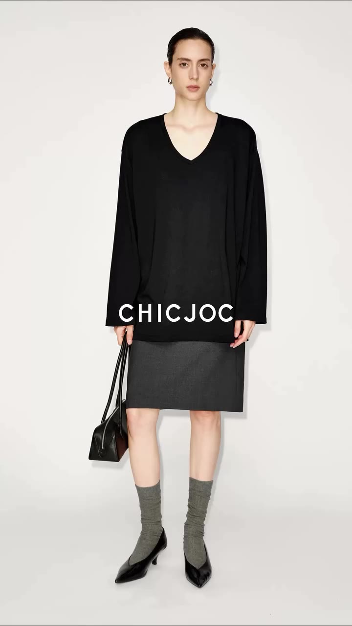 Quiet simplicity, refined for everyday #CHICJOC #QuietLuxury #MinimalistStyle…