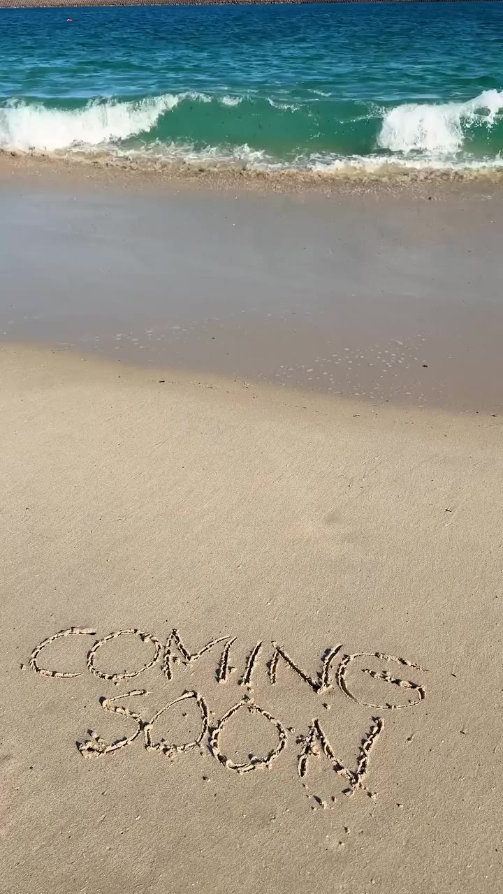 Something summery this way comes. 🏖️ We've got a whole lot of beautiful…